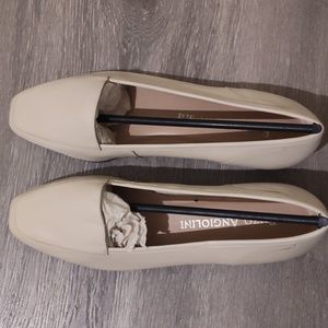 Women's Flats